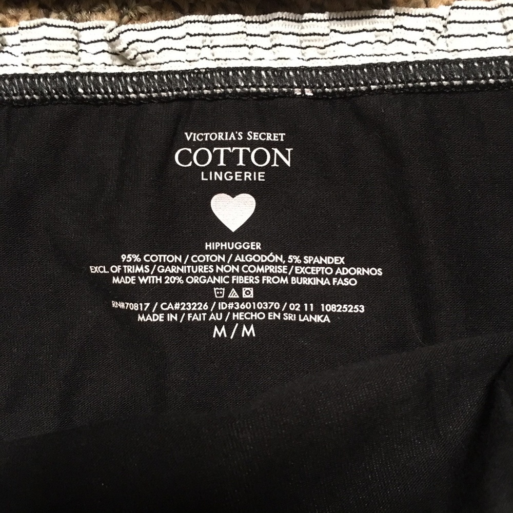 Victoria's Secret Hiphugger Panties M NWT/NWOT - Picture 3 of 3